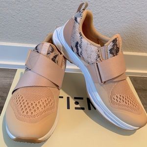 TIEM cycling shoes